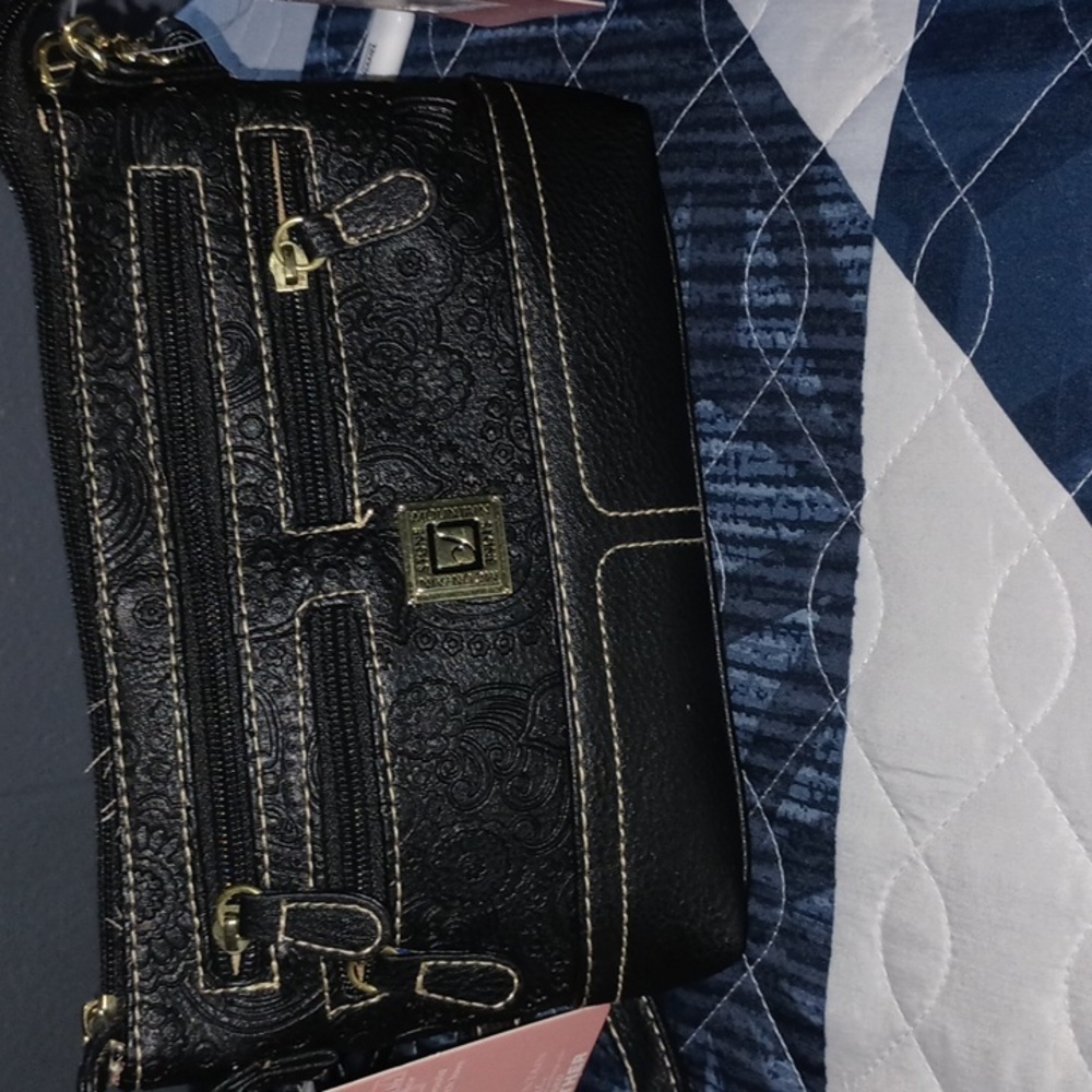 A  stone mountain handbag,leather